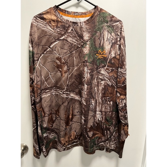 Realtree Other - Gently Used Realtree Long Sleeve Camo Shirt